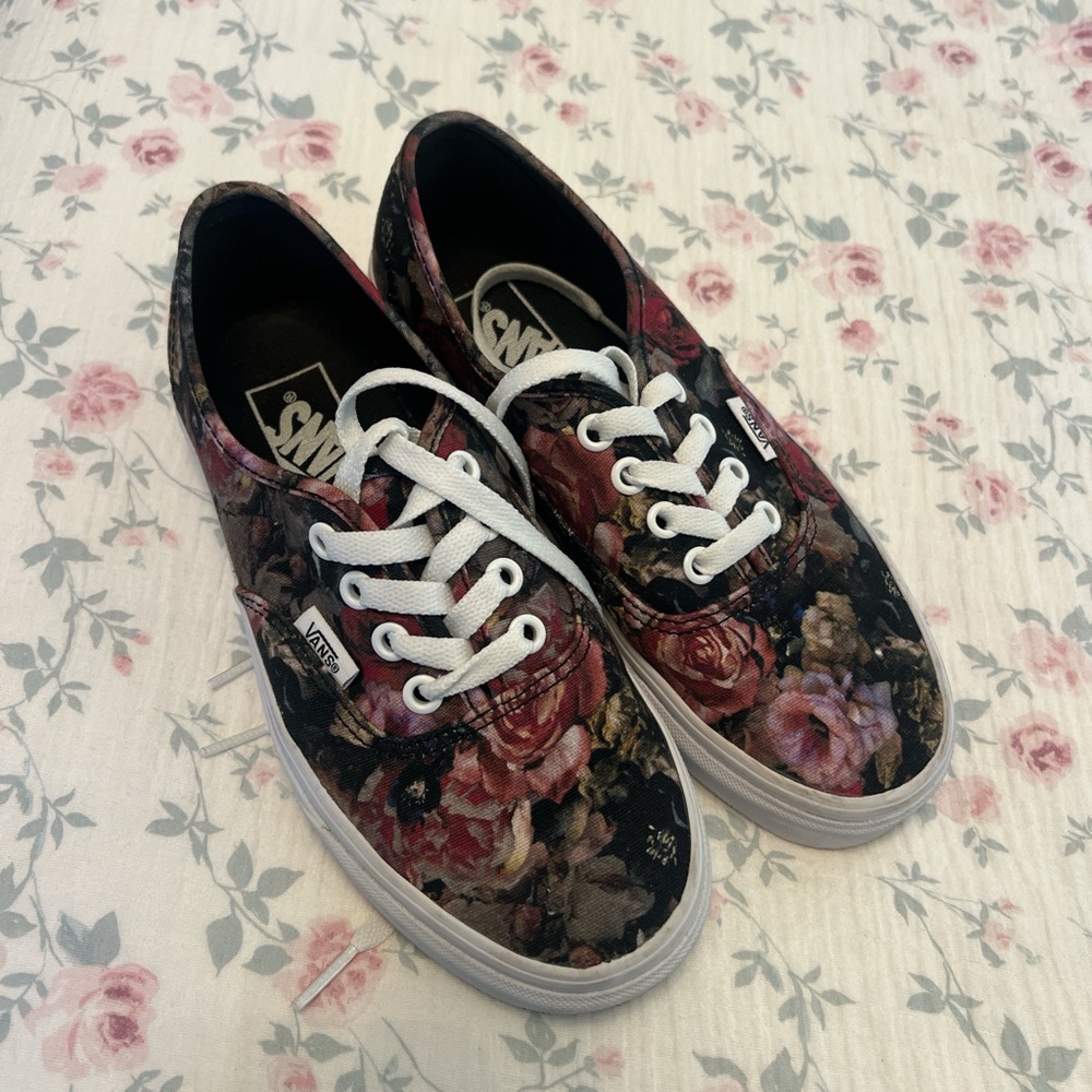 Vans Women's Floral Canvas Sneakers - Black and Red